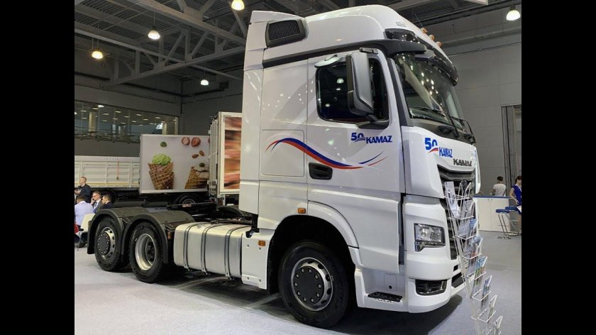 Тягач КАМАЗ-65659