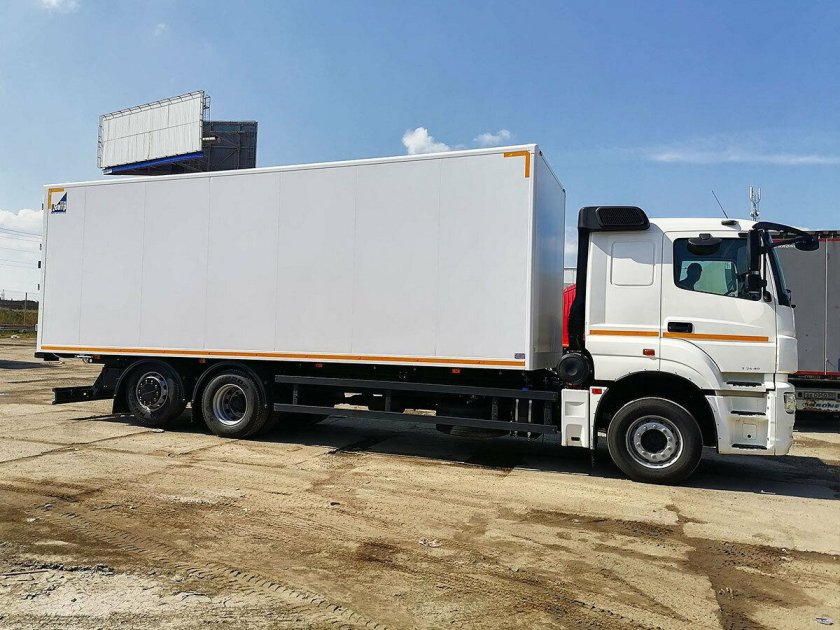 КАМАЗ 65208 шасси