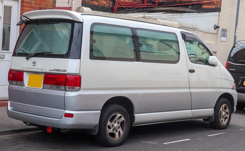 Toyota Hiace Regius 1998