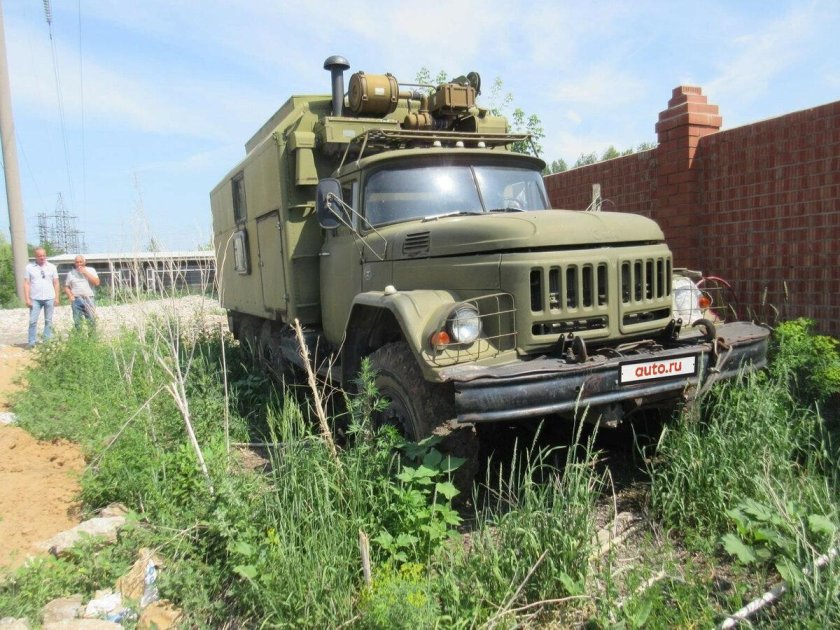 ЗИЛ 131 зеленый