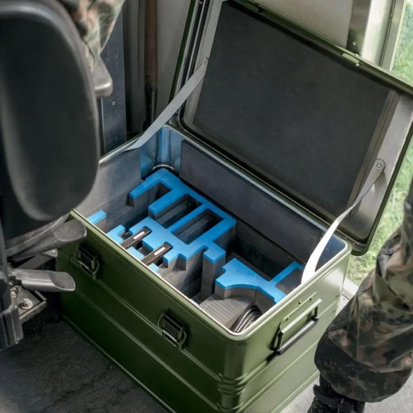 Ящик алюминиевый военный