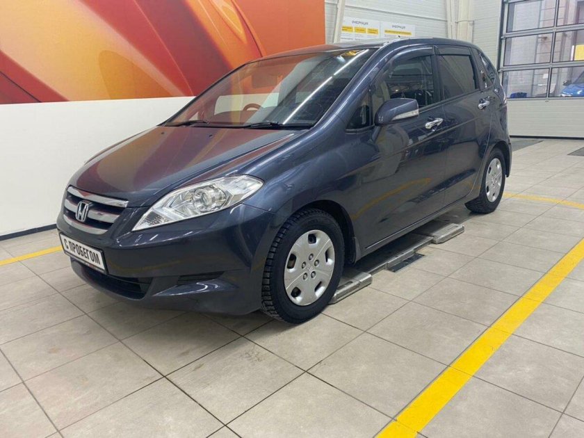 Хонда Эдикс фото