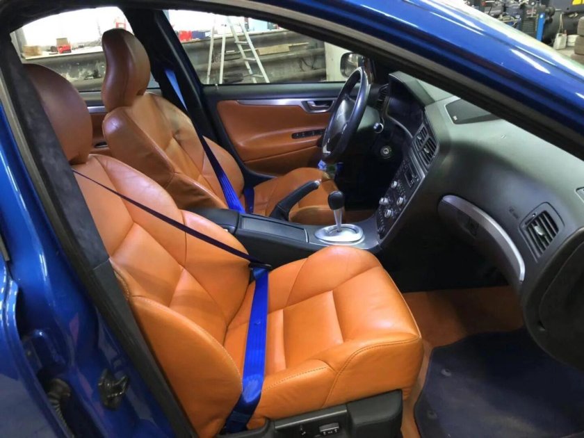 Салон сине коричневый