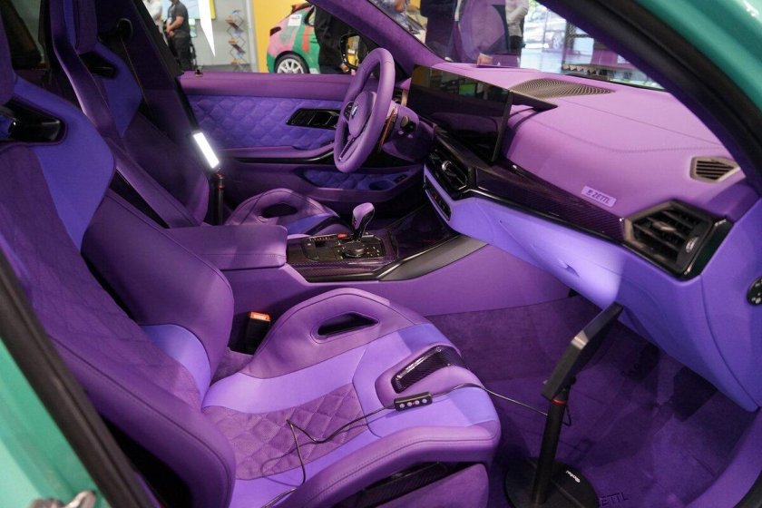 BMW m3 Touring фиолетовый салон