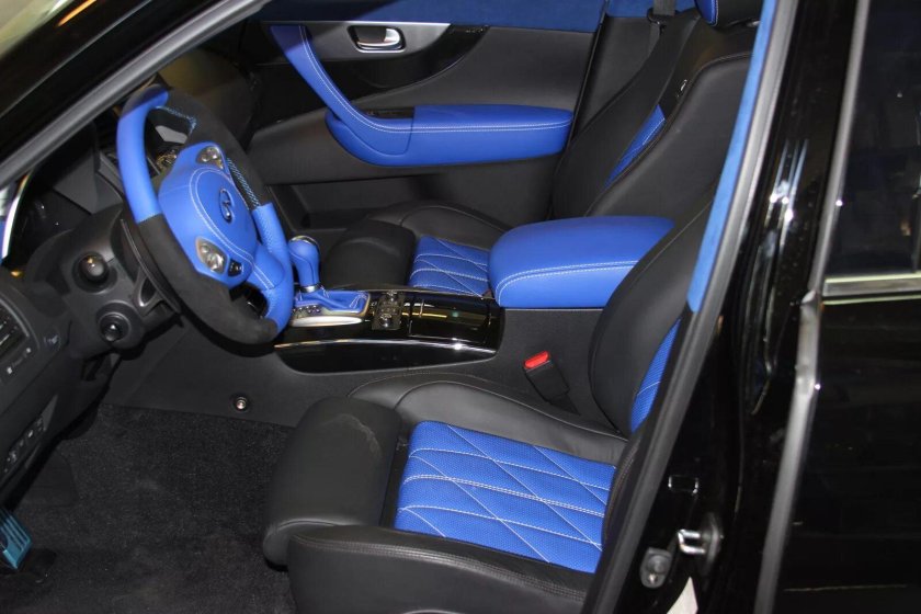 Перешив салона Инфинити qx70