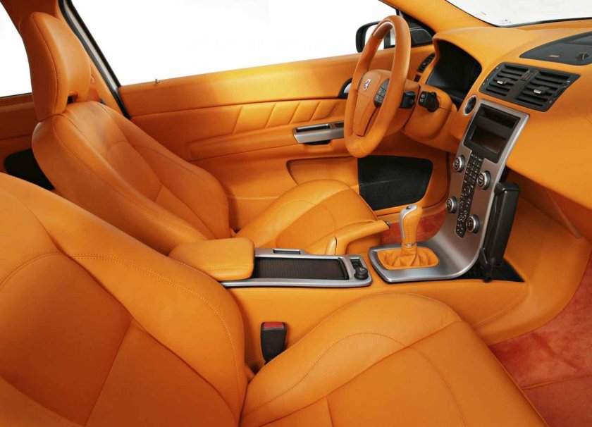 Оранжевый салон Volvo s60r