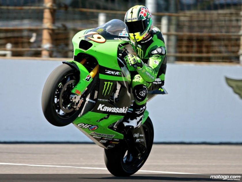 Спортивный мотоцикл