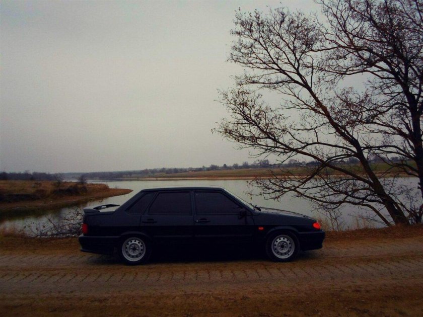 ВАЗ 2115 седан чёрный