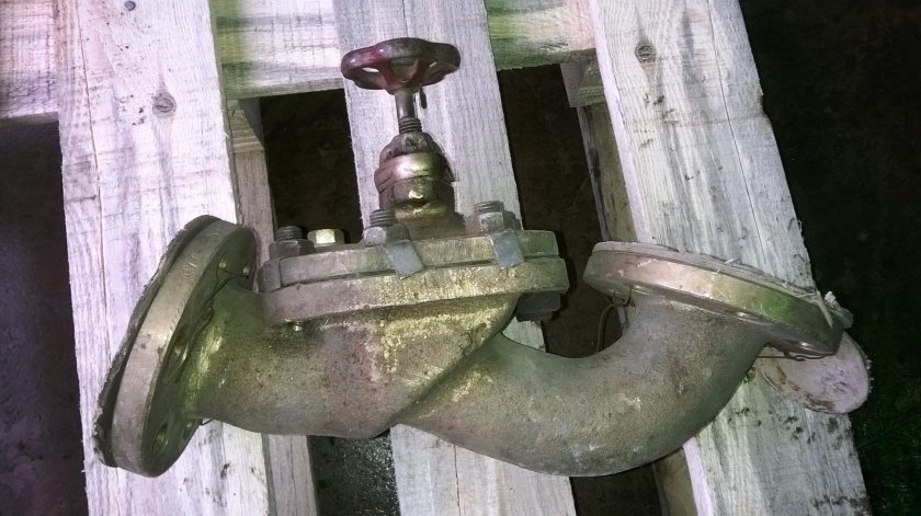 Обратный клапан захлопка ду100