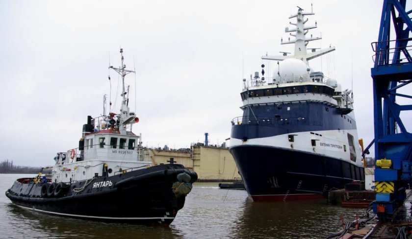 Океанографическое исследовательское судно «Евгений Горигледжан»