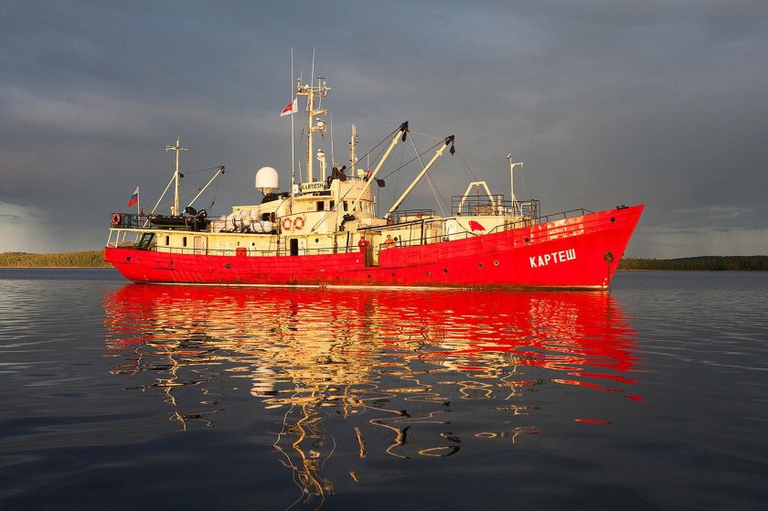 Научно-исследовательское судно Картеш