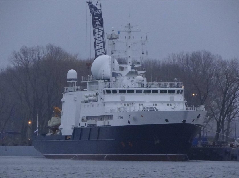 Корабль янтарь проект 22010