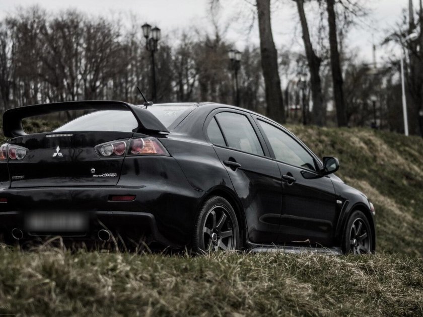 Mitsubishi Lancer 10 EVO Black