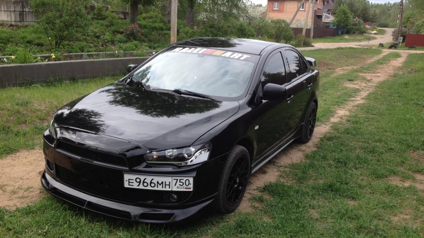 Лансер 10 черный
