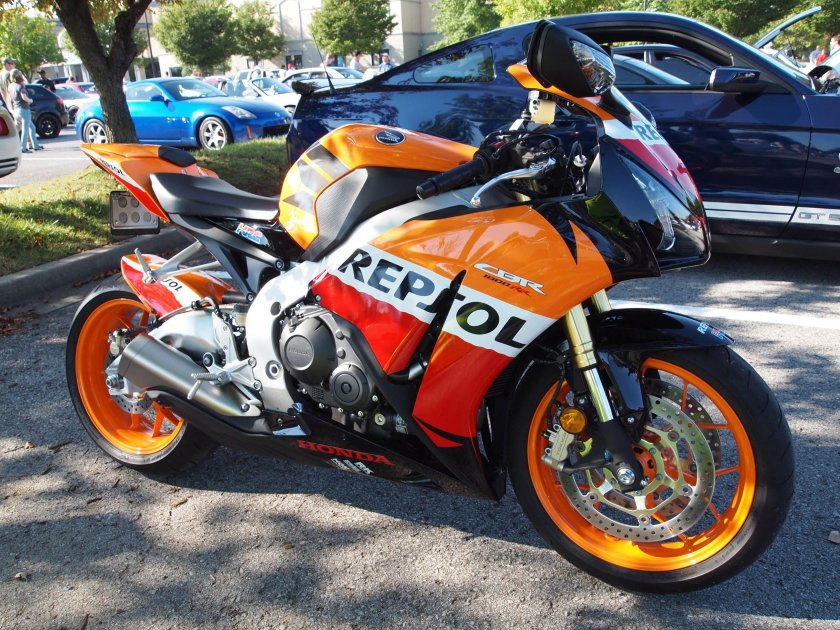 Мотоцикл Хонда 1000 RR