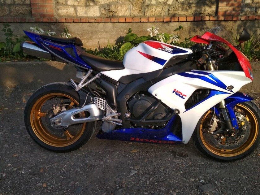 Honda 1000rr Fireblade 2006