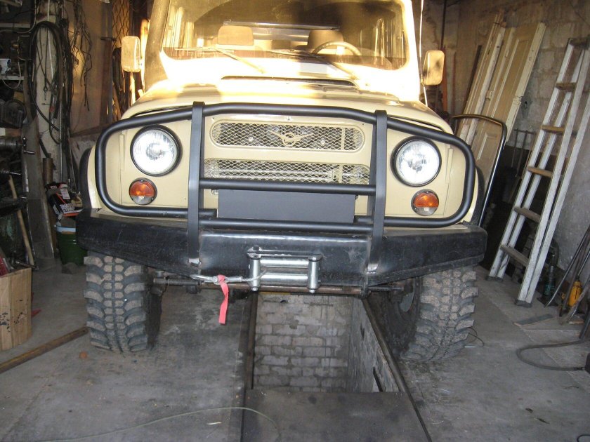 Штатный кенгурин УАЗ 469