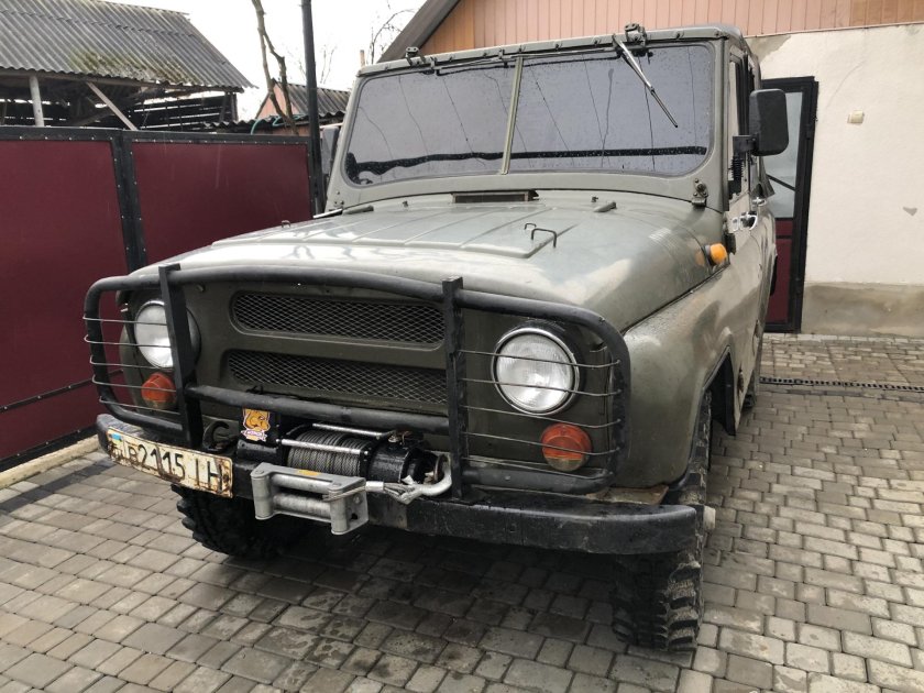 Кенгурятник на УАЗ 469