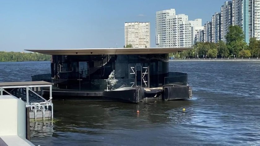 Плавучий причал «сердце столицы»