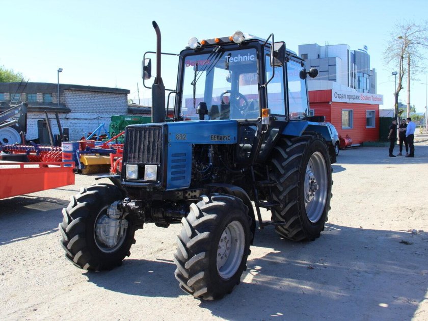 Беларус 892