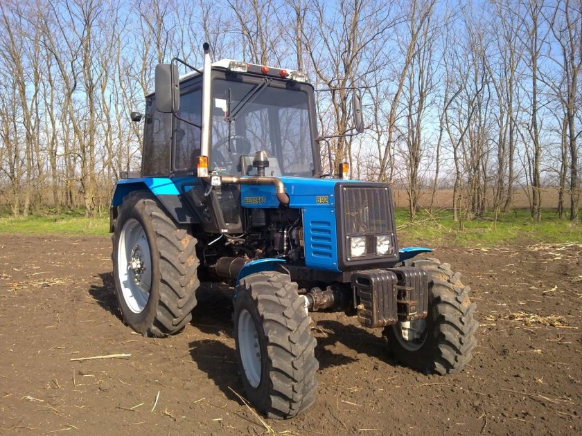 Трактор МТЗ 892
