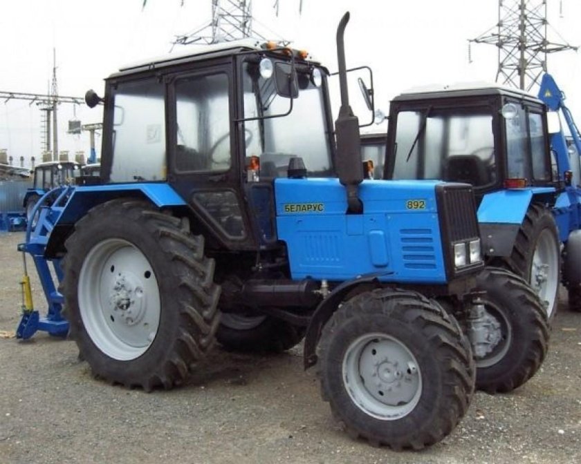 МТЗ Беларус 892