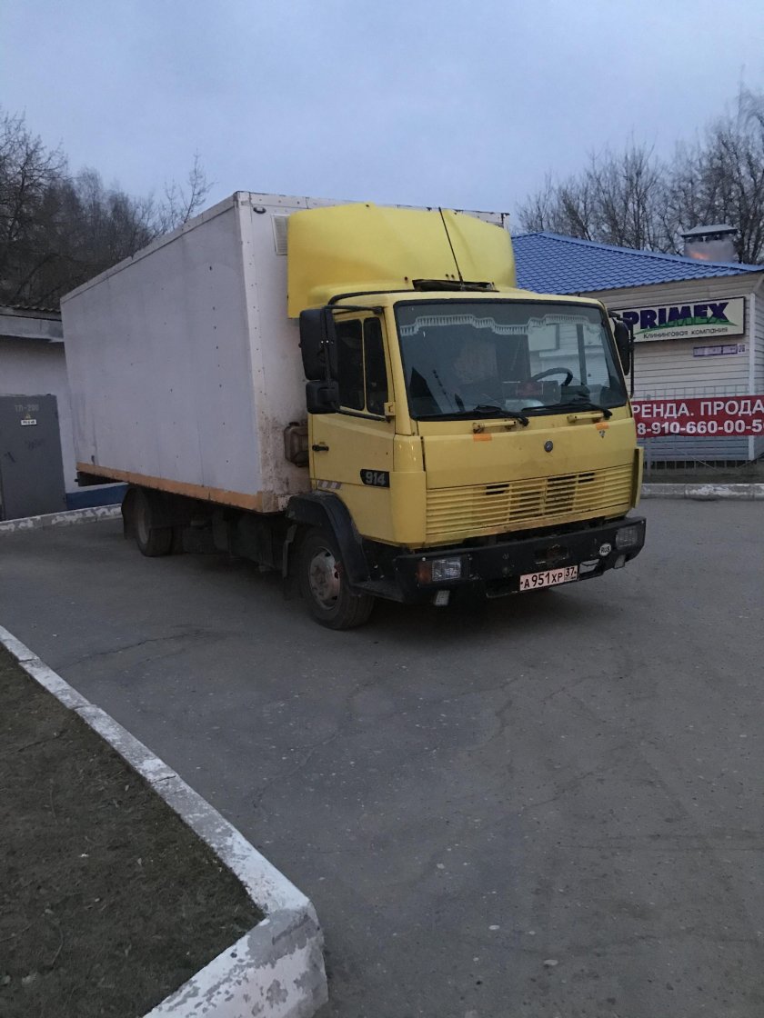 Самосвал Мерседес 914