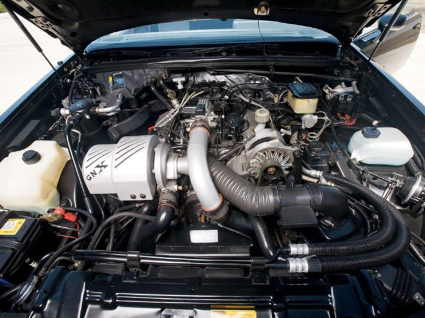 Buick Regal GNX engine