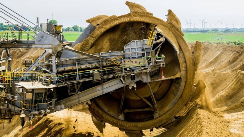 Роторный траншейный экскаватор