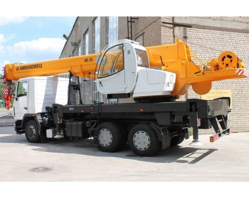 МАЗ КС-45717а.