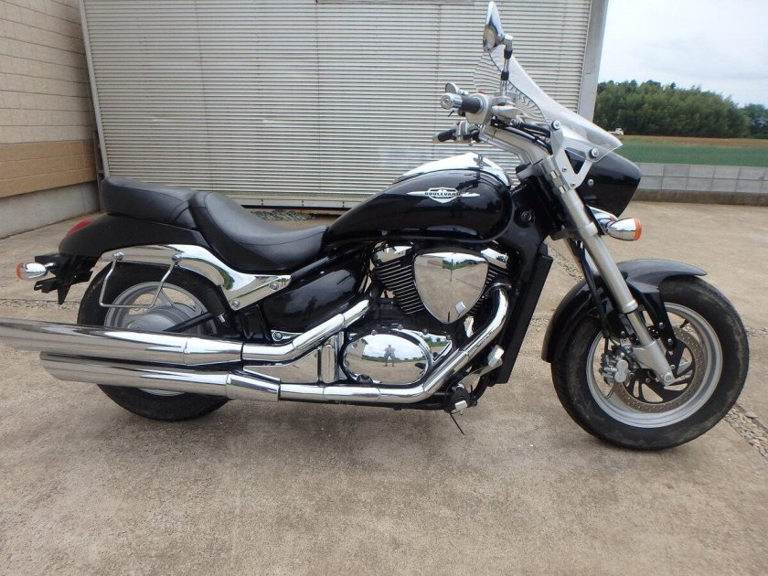 Suzuki Boulevard 400