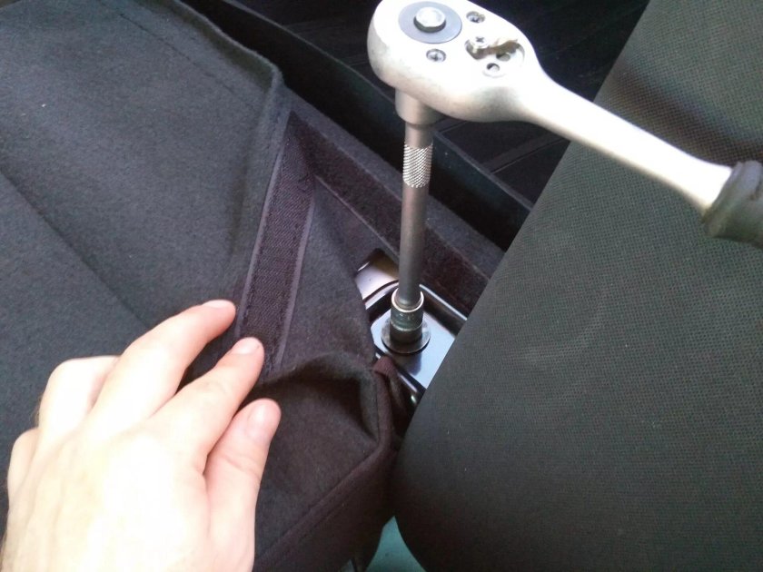 Крепления сидений Киа Рио 2014