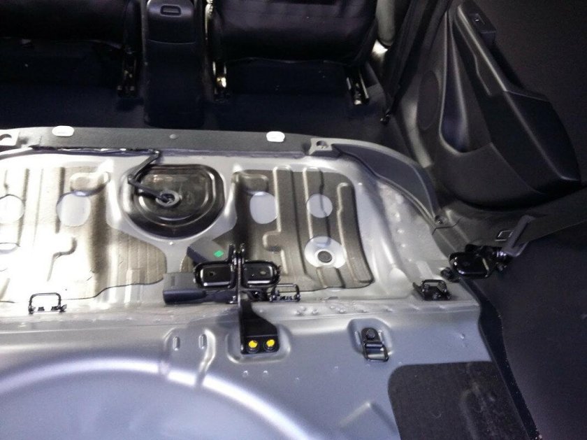 Заднее сиденье Киа Рио 4