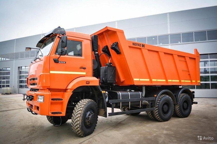 Самосвал КАМАЗ-6522-6011-53
