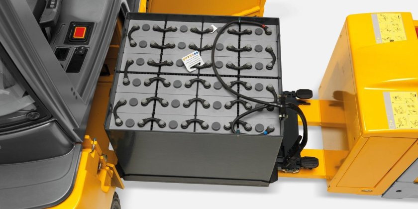 Тяговые АКБ для погрузчика 1t06ax1