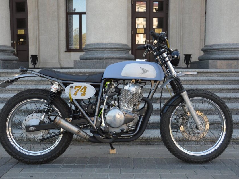 Honda cb400ss Scrambler