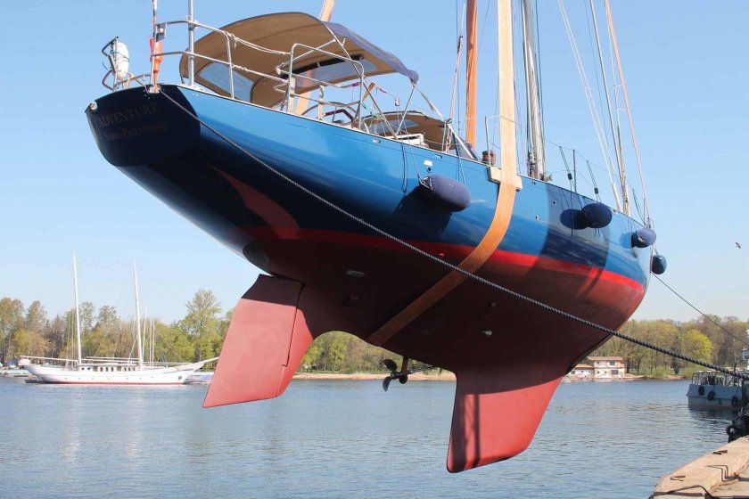 Яхта Эдвенчер Санкт-Петербург