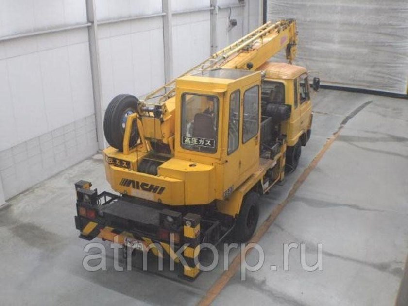 Автокран Юник 80