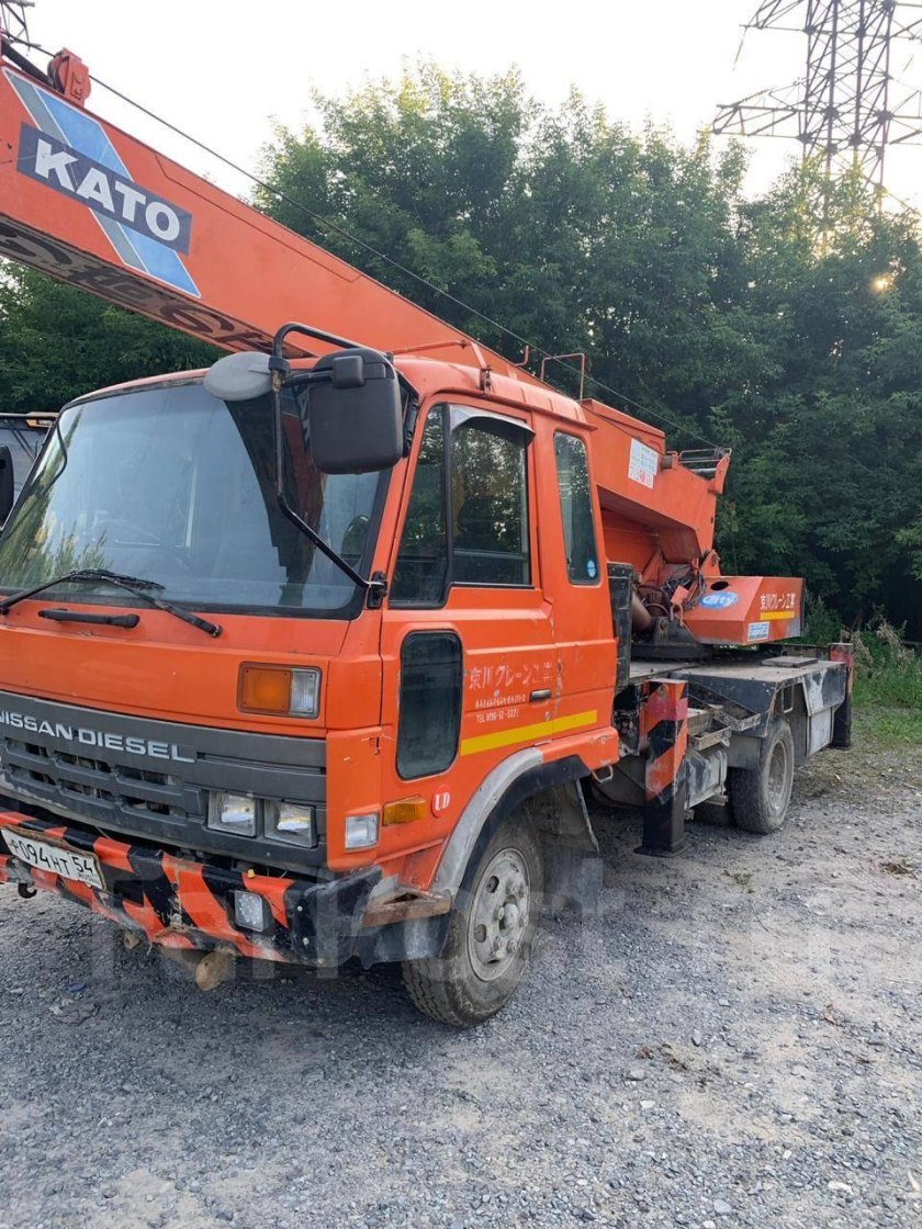 К краном автокрана Nissan Diesel Condor 1990