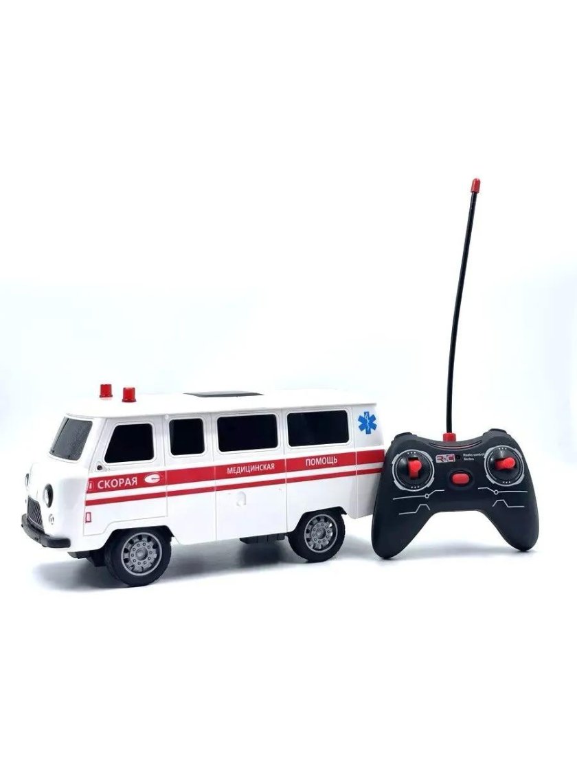 Машина УАЗ-452 "скорая помощь"