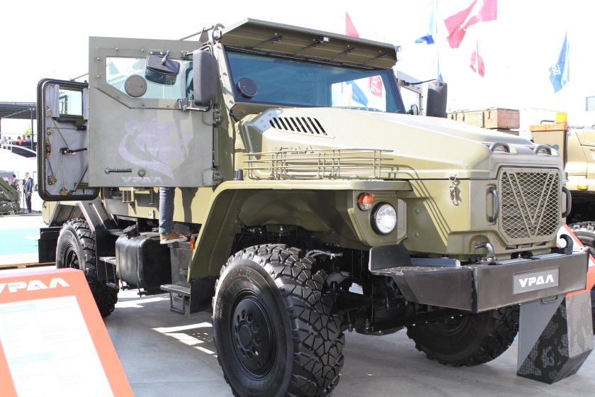 Бронемашина Урал-432069-73