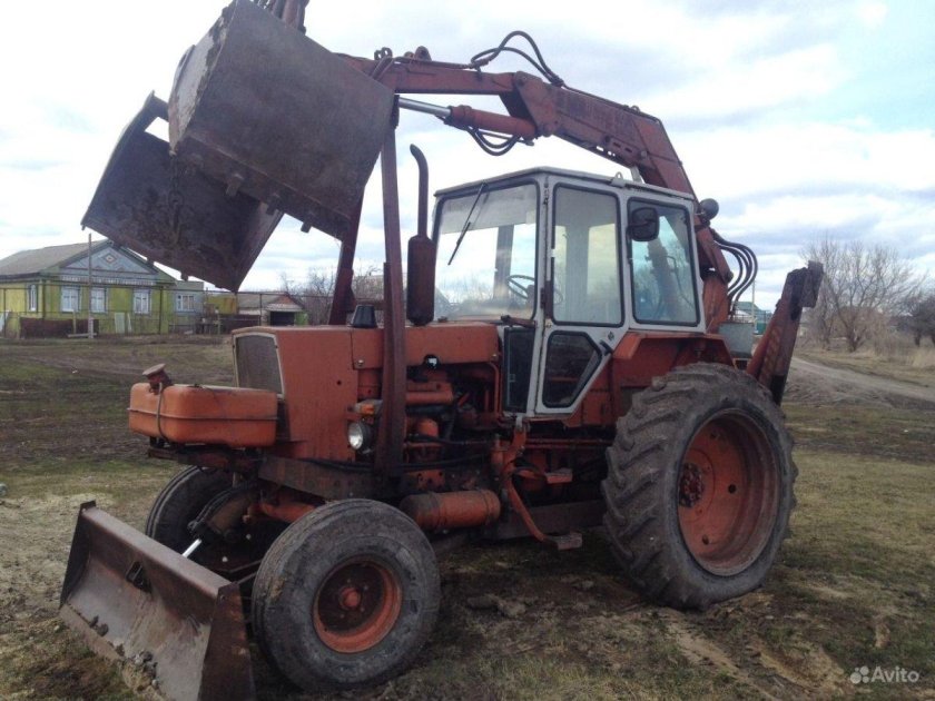 Трактор ЮМЗ грейферный погрузчик