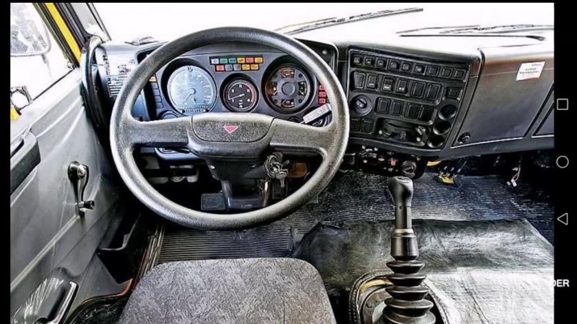 КАМАЗ 4308 салон кабины