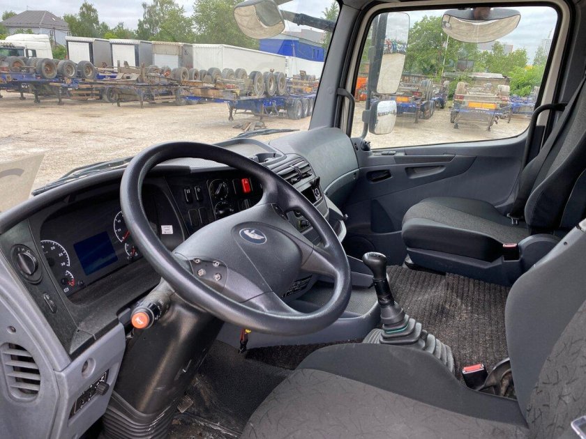 КАМАЗ-5490 кабина