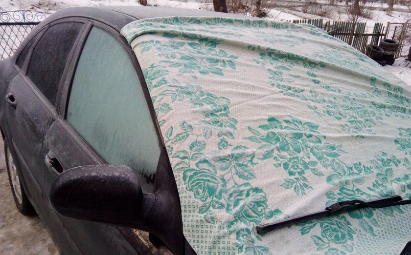 Одеяло на лобовое стекло автомобиля