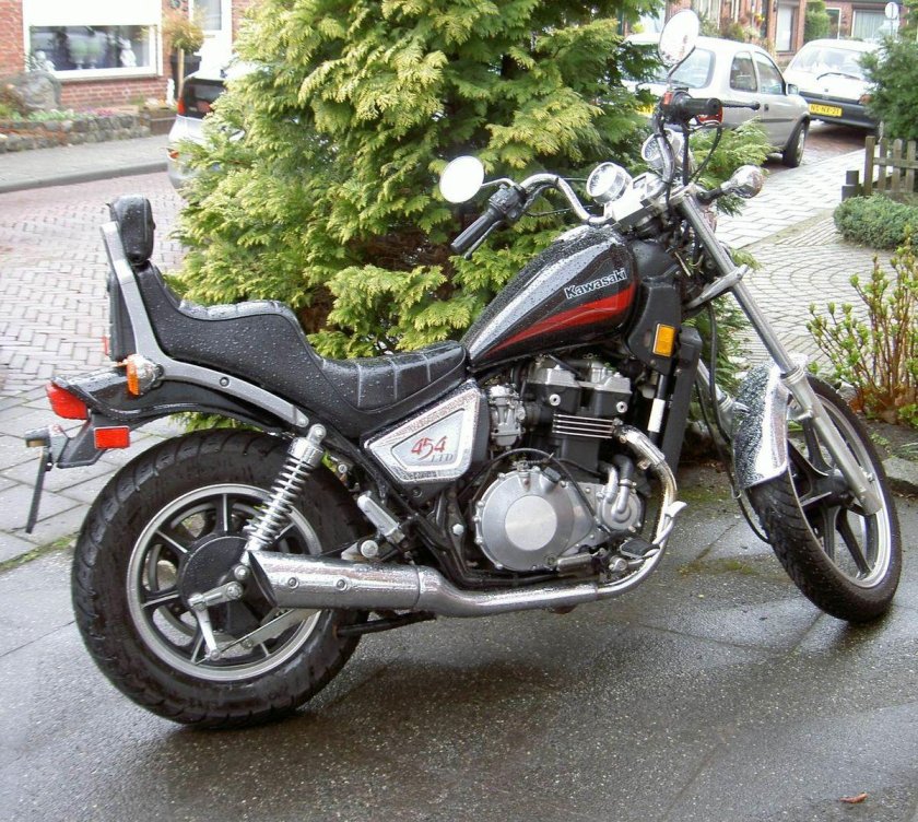 Kawasaki 454 Ltd
