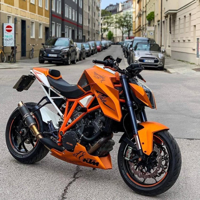 KTM Superduke 1290 r