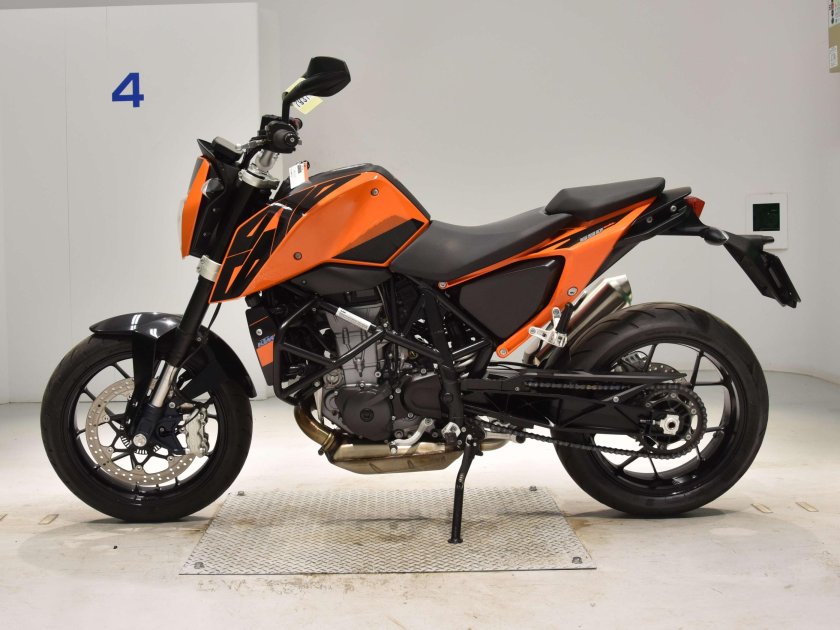 КТМ Дюк 690 2020