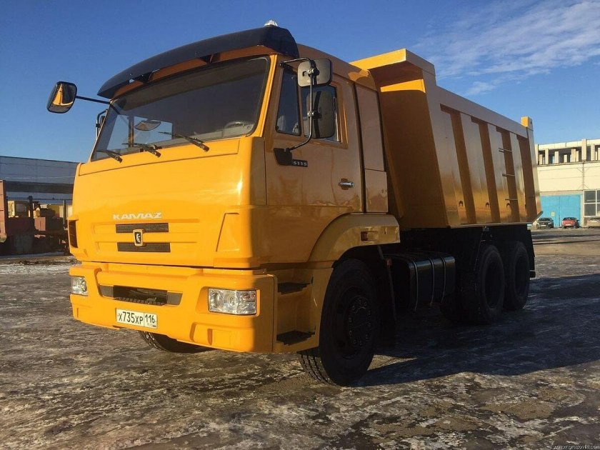 КАМАЗ 65115 самосвал желтый