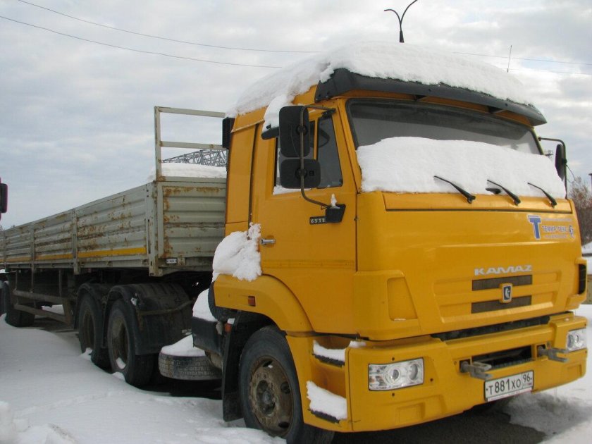 КАМАЗ 65116 желтый